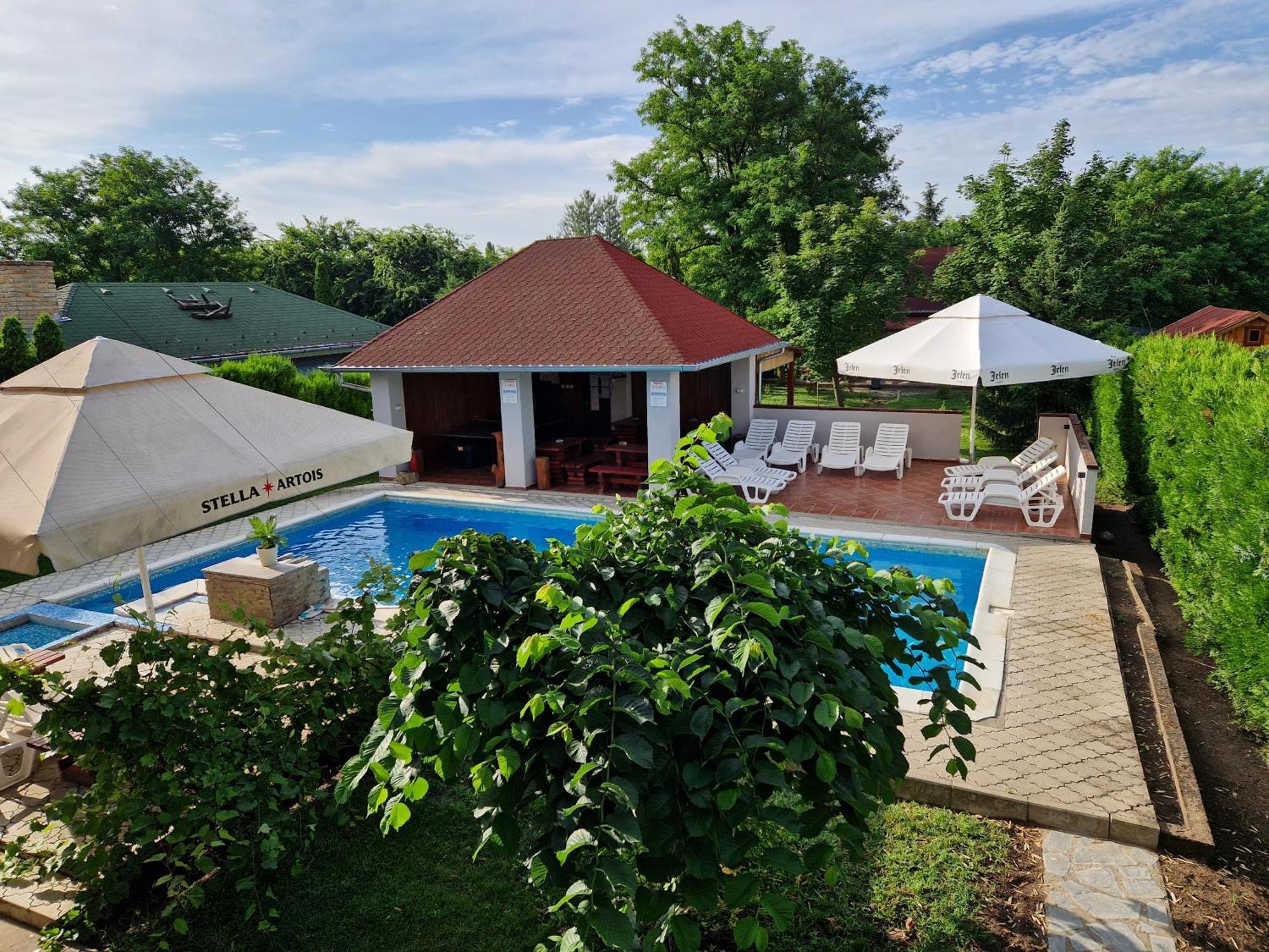 Villa Stars Palić Esterno foto