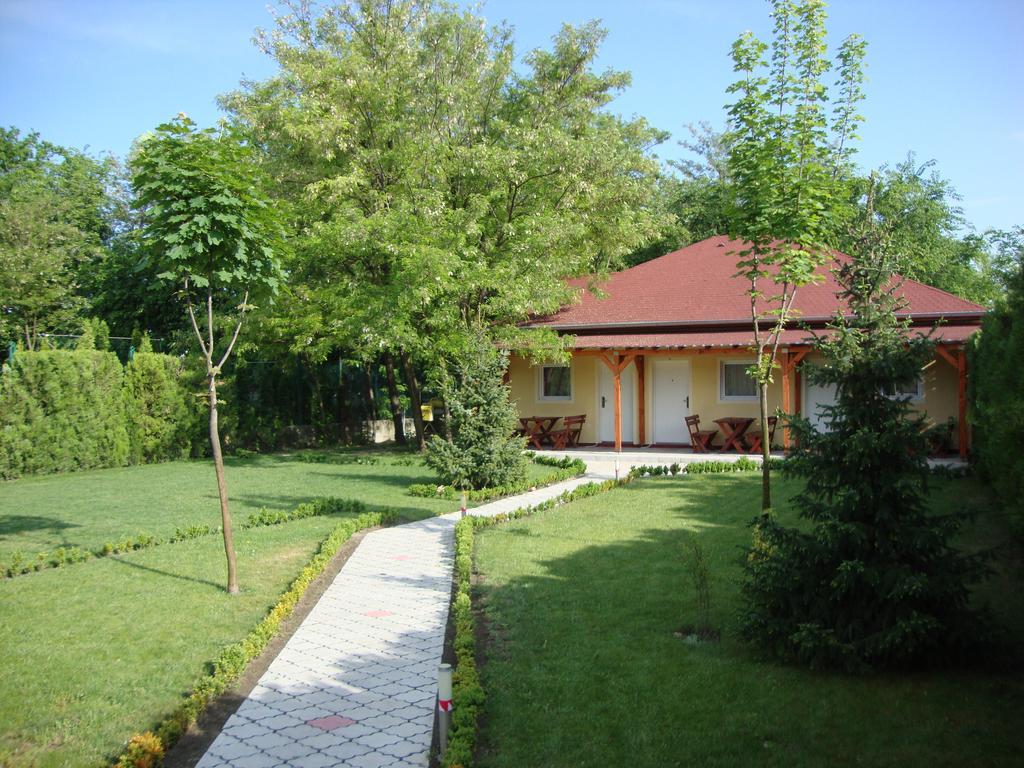 Villa Stars Palić Esterno foto